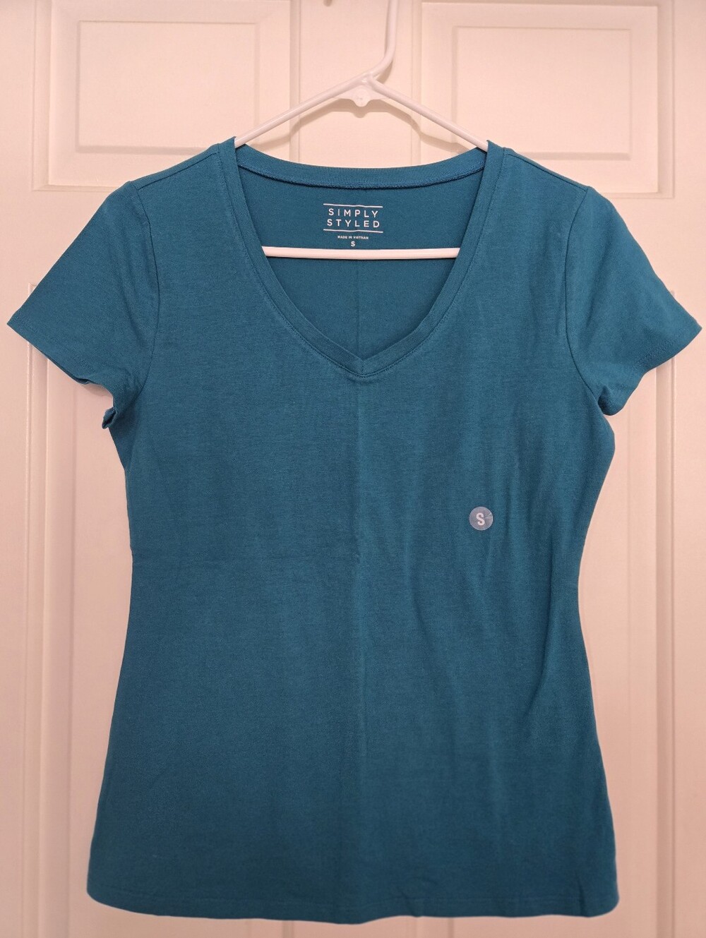 Simply Styled Missy Teal V-Neck Cap Sleeve Tee